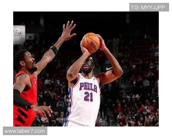 76人对决开拓者赛季焦点战役展现篮球魅力与团队精神